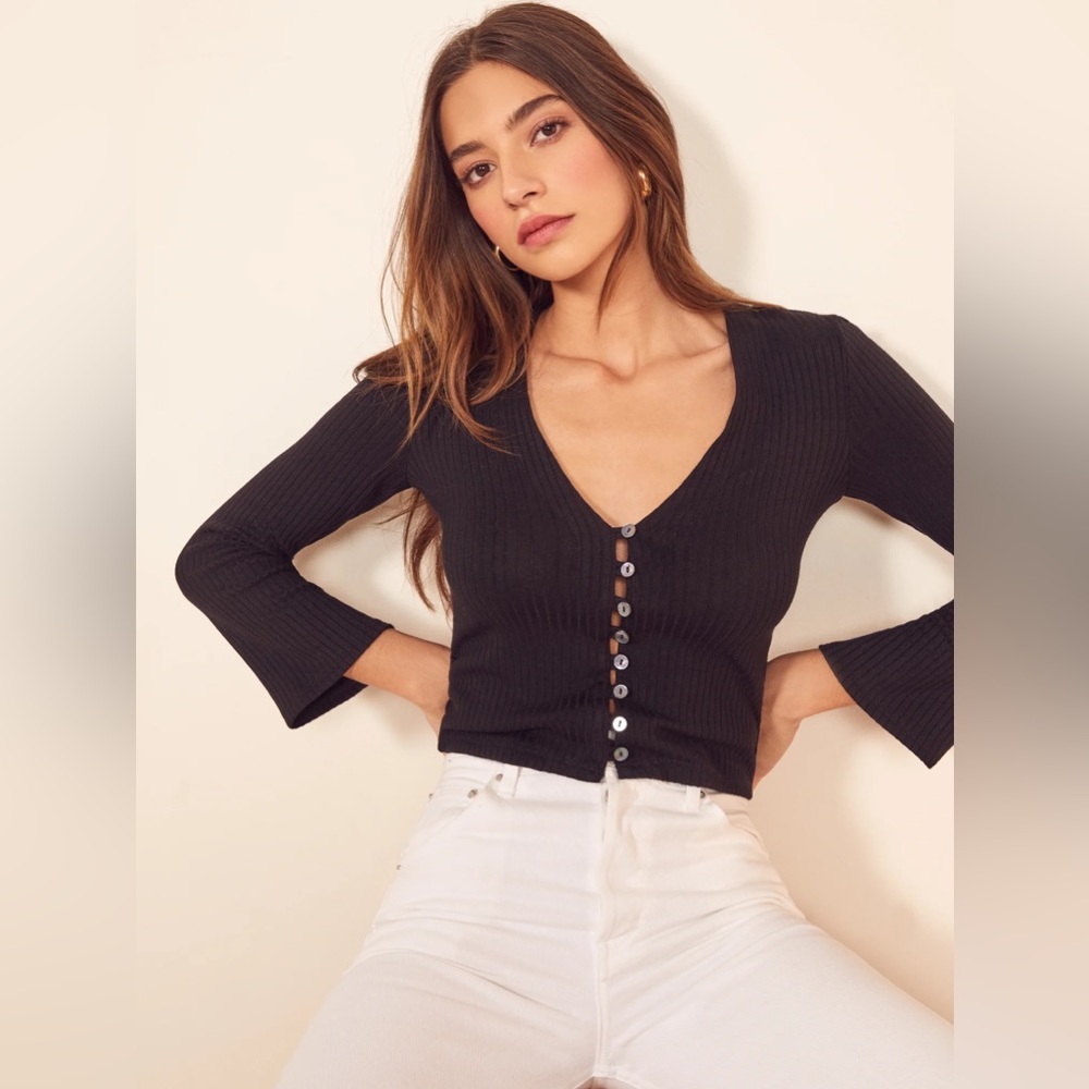 Reformation Gellar knit top